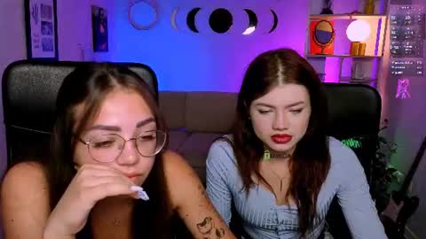 Snapshot of isabel_wave chatting on July 6, 7:16 pm isabel online show from July 6, 7:16 pm