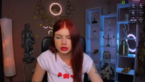 Snapshot of isabel_wave chatting on July 20, 7:16 pm isabel online show from July 20, 7:16 pm