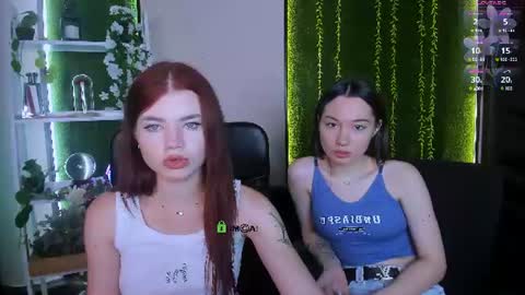 Snapshot of isabel_wave chatting on July 29, 7:23 pm isabel online show from July 29, 7:23 pm