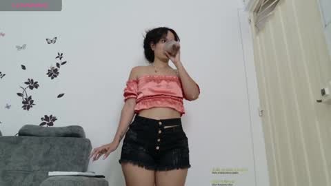 isabela online show from June 15, 5:26 pm