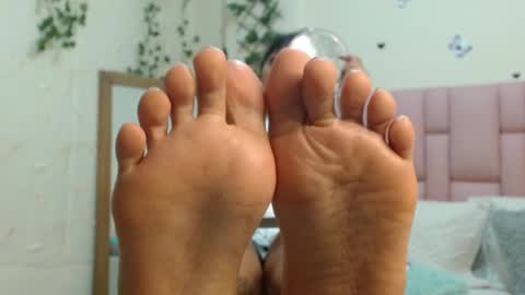 I S A online show from September 25, 1:26 pm