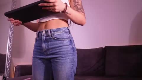 Snapshot of isabela_franco_ chatting on June 26, 11:47 am Isabela online show from June 26, 11:47 am