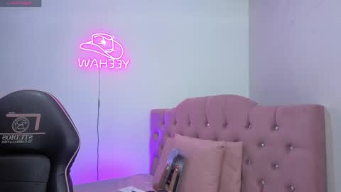 ISABELA  online show from April 28, 11:37 am