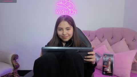 Snapshot of isabela_tay chatting on May 14, 11:50 am ISABELA online show from May 14, 11:50 am