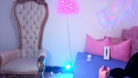 Snapshot of isabela_tay chatting on June 17, 12:07 pm ISABELA online show from June 17, 12:07 pm