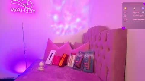 ISABELA  online show from July 2, 11:49 am