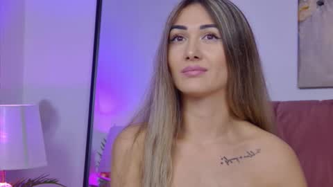 Snapshot of isabelasasha chatting on October 3, 1:19 pm Isa online show from October 3, 1:19 pm