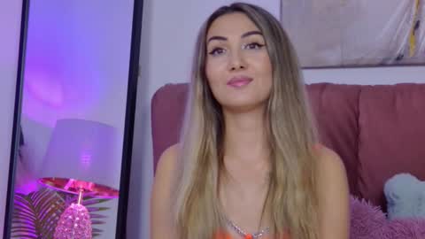 Snapshot of isabelasasha chatting on October 9, 2:37 pm Isa online show from October 9, 2:37 pm