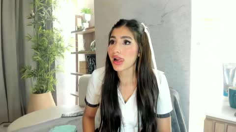Snapshot of isabelastefano chatting on May 10, 3:23 am isabelastefano online show from May 10, 3:23 am