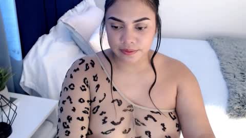 isabelateran online show from March 20, 7:19 pm