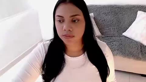Snapshot of isabelateran chatting on June 23, 7:01 pm isabelateran online show from June 23, 7:01 pm