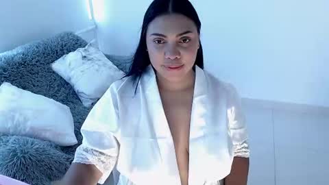 Snapshot of isabelateran chatting on June 26, 8:02 pm isabelateran online show from June 26, 8:02 pm