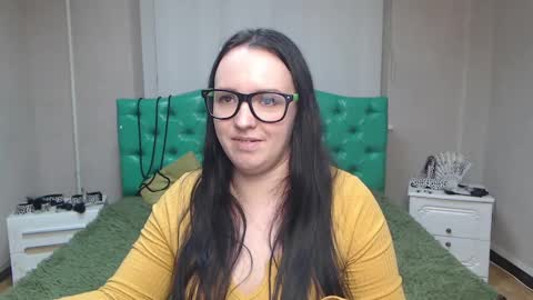 IsabelBlackberry online show from December 16, 9:24 am