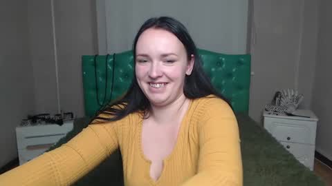 IsabelBlackberry online show from December 16, 3:32 pm