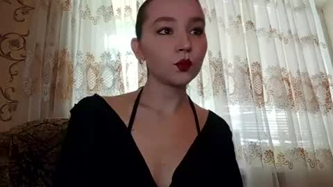 Isabel online show from July 15, 8:30 am