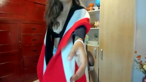 Snapshot of isabella22_1 chatting on July 9, 11:20 pm Isabella22 1 online show from July 9, 11:20 pm
