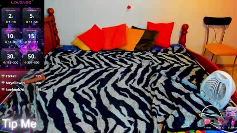 Ella online show from November 22, 7:18 am