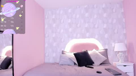 isabella__milf online show from July 18, 7:17 pm