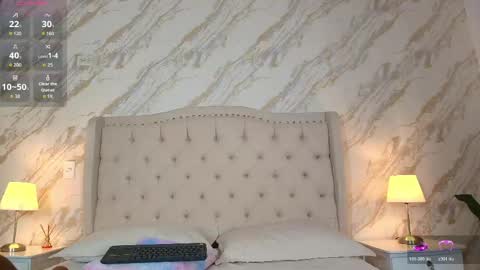Snapshot of isabella__rose_ chatting on May 6, 7:19 pm isabella__rose_ online show from May 6, 7:19 pm
