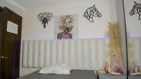 isabella_crofts online show from November 1, 3:08 am