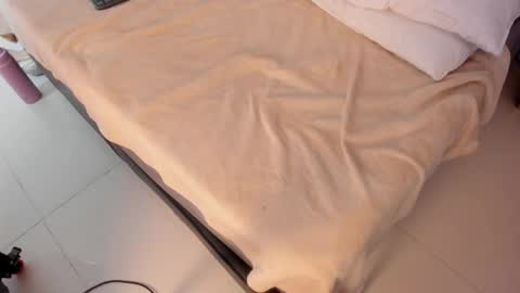 isabella_crofts online show from November 11, 3:06 am