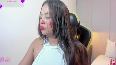 Snapshot of isabella_florez22 chatting on May 20, 2:07 am Isabel florez online show from May 20, 2:07 am
