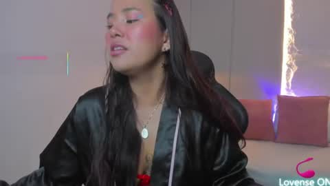 Snapshot of isabella_florez22 chatting on July 15, 1:44 am Isabel florez online show from July 15, 1:44 am