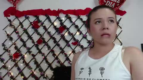 Snapshot of isabella_jaramillo chatting on June 2, 5:26 pm isabella_jaramillo online show from June 2, 5:26 pm