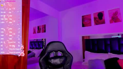 Isabella Moon9 online show from February 24, 12:14 pm