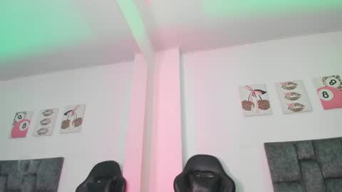 Snapshot of isabella_moon9 chatting on May 20, 11:27 am Isabella Moon9 online show from May 20, 11:27 am