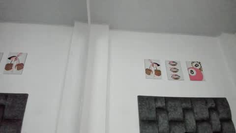 Snapshot of isabella_moon9 chatting on June 3, 11:35 am Isabella Moon9 online show from June 3, 11:35 am