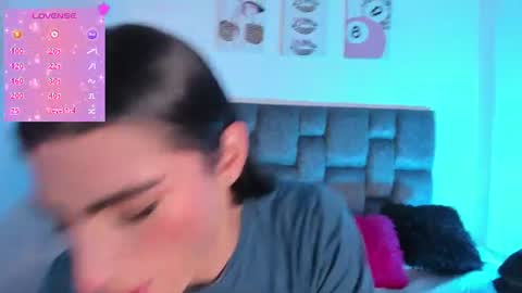 Snapshot of isabella_moon9 chatting on June 10, 12:37 pm Isabella Moon9 online show from June 10, 12:37 pm