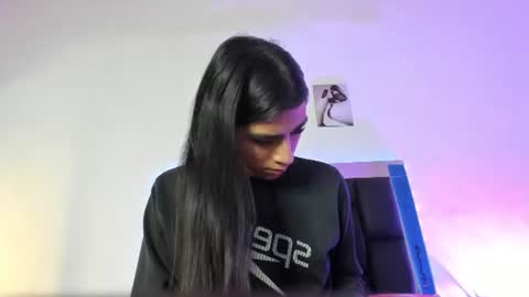 Snapshot of isabella_moon9 chatting on July 25, 11:52 am Isabella Moon9 online show from July 25, 11:52 am