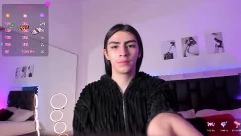 Snapshot of isabella_moon9 chatting on August 1, 11:31 am Isabella Moon9 online show from August 1, 11:31 am