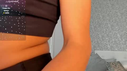 isa  online show from February 11, 7:59 pm