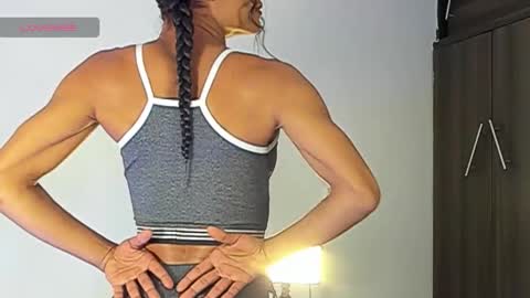 Isabella online show from February 4, 9:31 pm