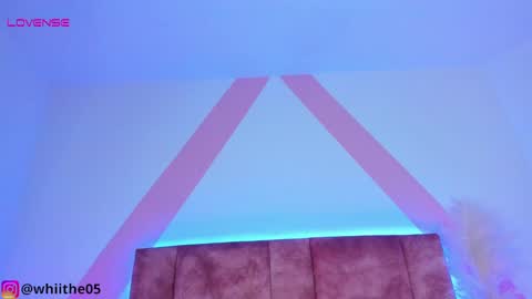 Isabella White online show from March 8, 4:06 pm