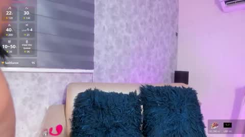 Snapshot of isabellaa23 chatting on November 26, 12:39 pm isabellaa23 online show from November 26, 12:39 pm