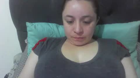 isabellaa_hills_ online show from October 23, 3:11 pm