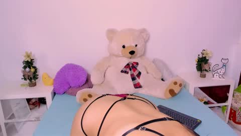 ISABELLA  online show from January 2, 11:27 pm