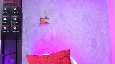 Instagram soybella01  online show from November 16, 6:02 pm