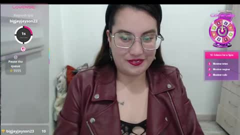 isabellahunter2 online show from May 24, 1:21 am