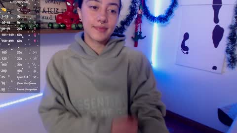 Snapshot of isabellakoff chatting on December 23, 11:57 am Tati - online show from December 23, 11:57 am