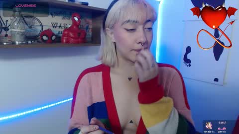 Snapshot of isabellakoff chatting on February 12, 12:01 pm Tati - online show from February 12, 12:01 pm