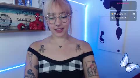 Snapshot of isabellakoff chatting on March 6, 3:02 pm Tati - online show from March 6, 3:02 pm