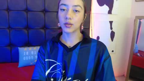 Snapshot of isabellakoff chatting on May 26, 12:45 pm Tati - online show from May 26, 12:45 pm