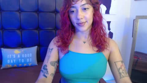 Snapshot of isabellakoff chatting on May 29, 12:14 pm Tati - online show from May 29, 12:14 pm