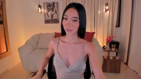 Snapshot of isabellalux_ chatting on May 9, 4:34 pm ISABELLA online show from May 9, 4:34 pm