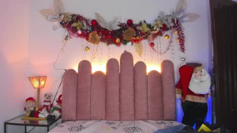  Martina  IG martissmith01 online show from December 21, 9:15 pm