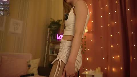 Snapshot of isabellatorrance chatting on November 14, 3:49 am Bella online show from November 14, 3:49 am